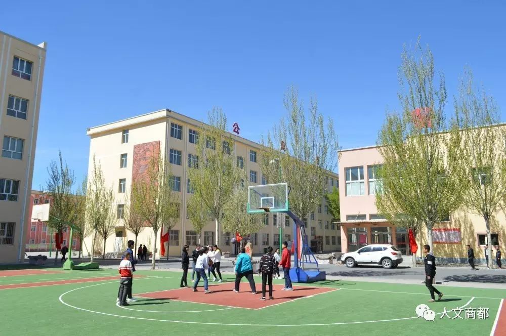 商都县第一中学