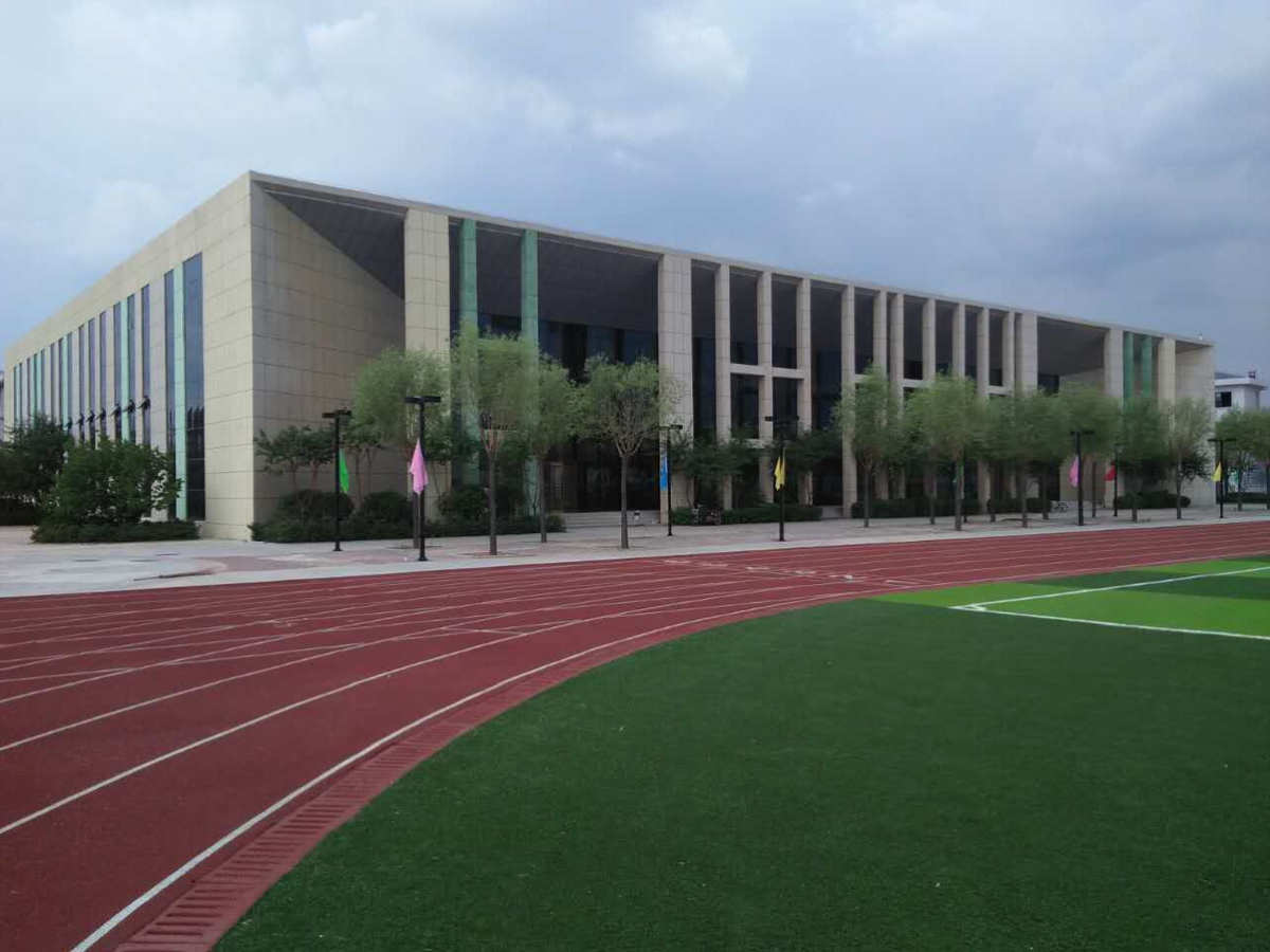 察右前旗政宜小学