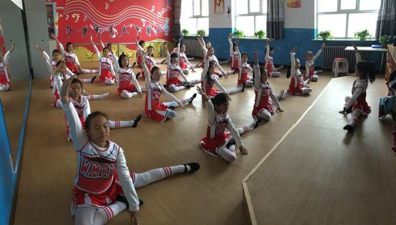 察右前旗新世纪小学