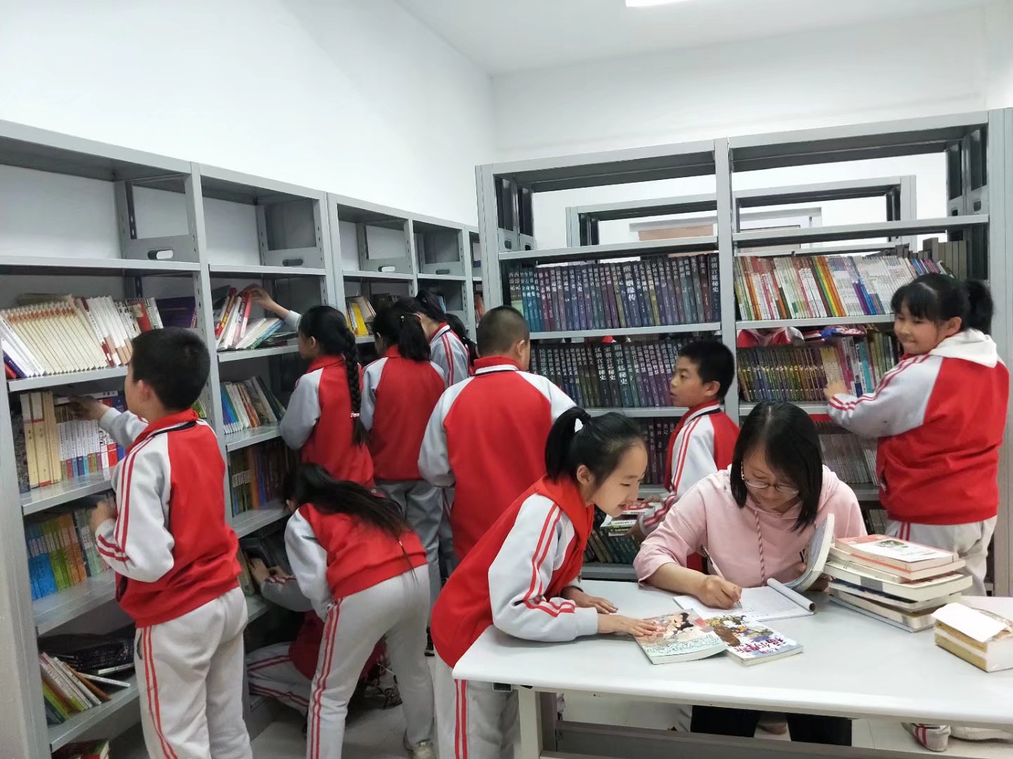 察右前旗政宜小学