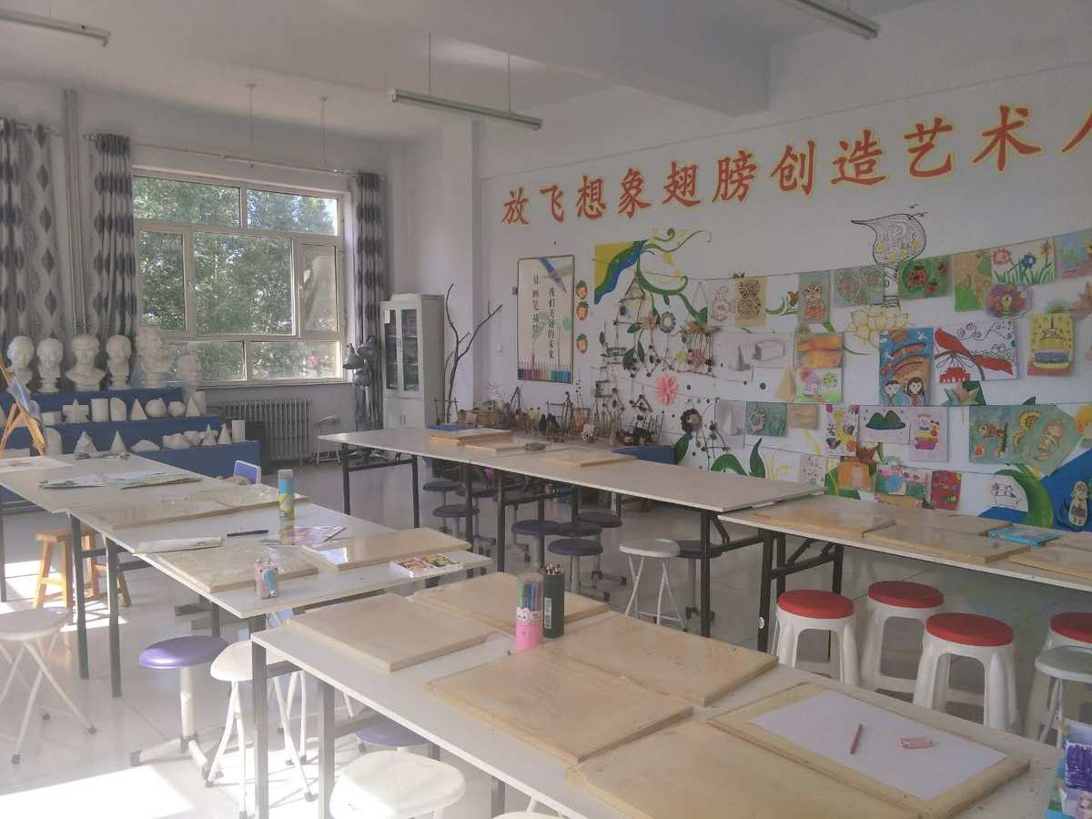 玫瑰营中心学校
