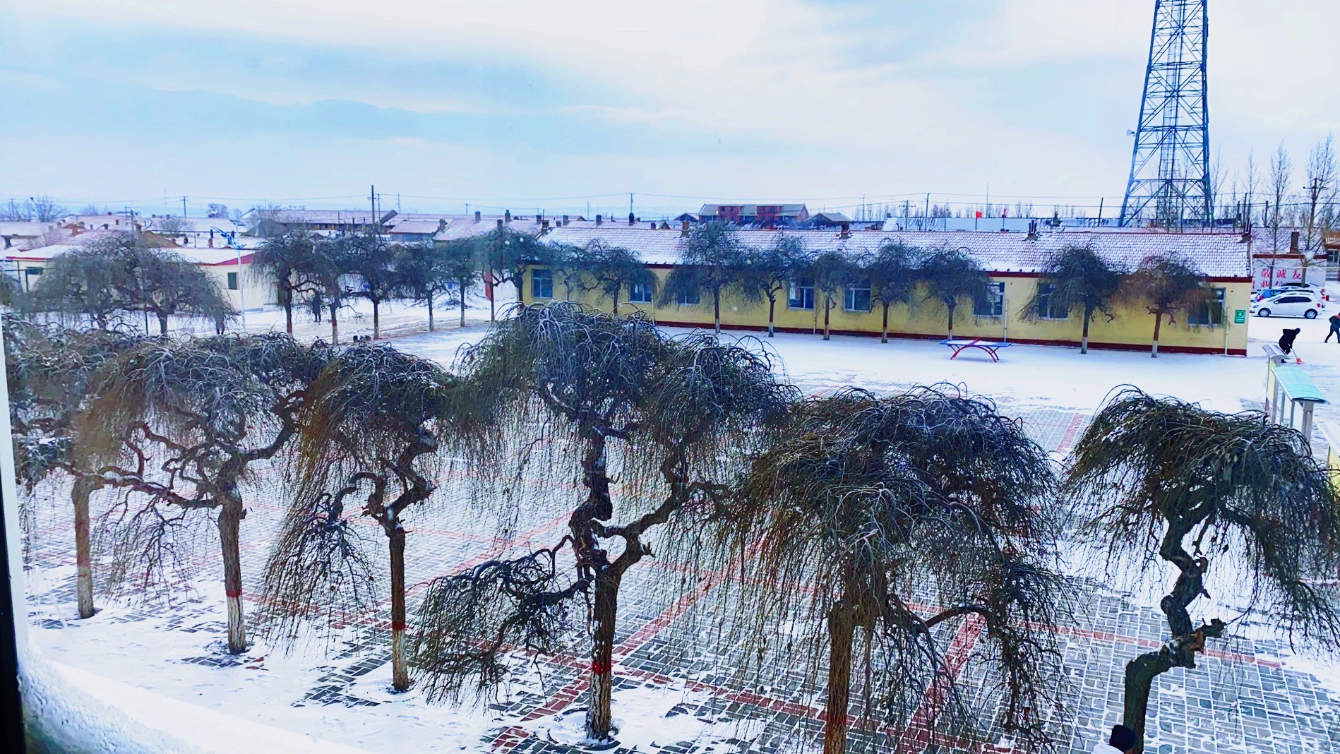 察右前旗优加中学