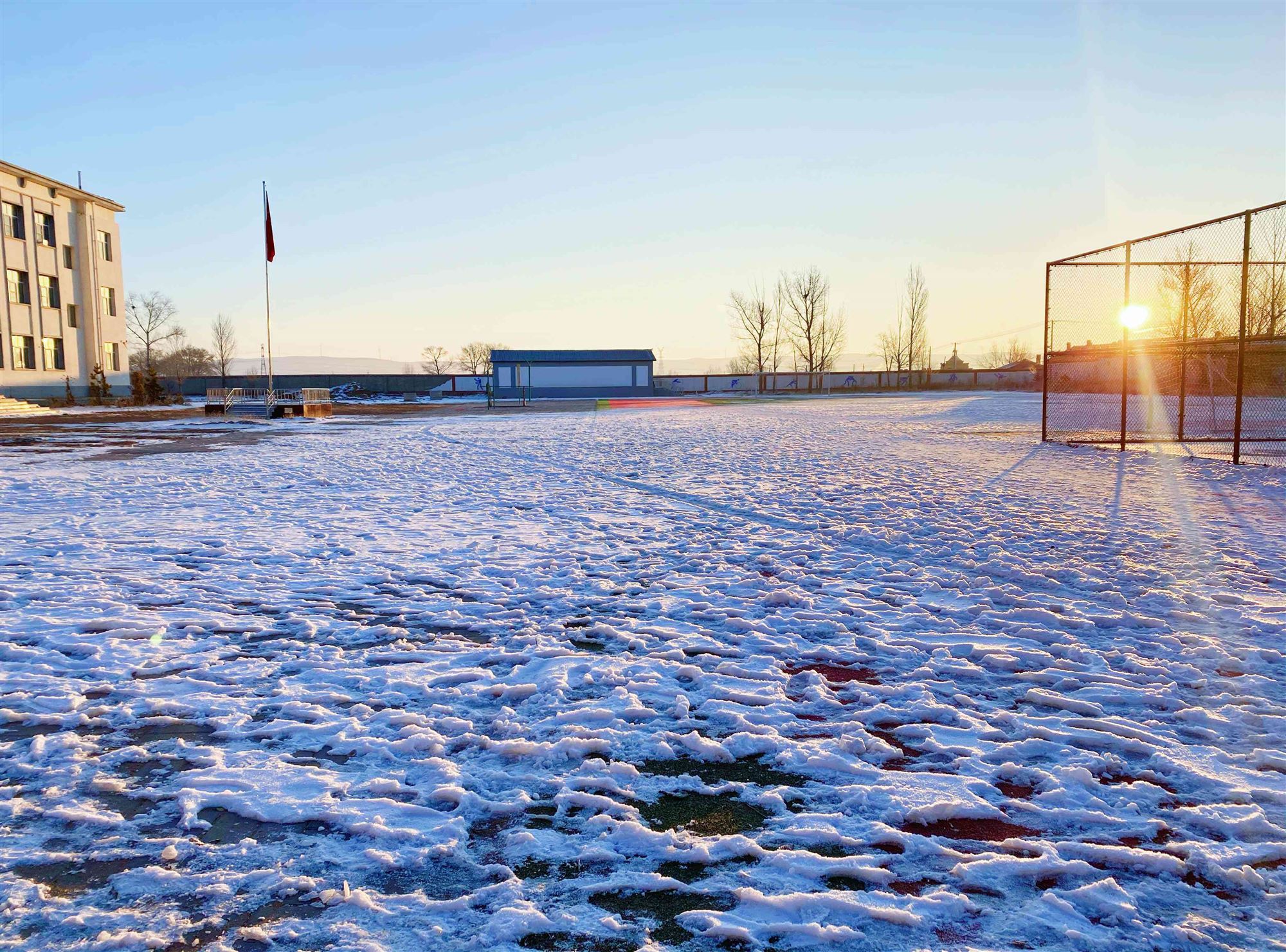 察右前旗优加中学