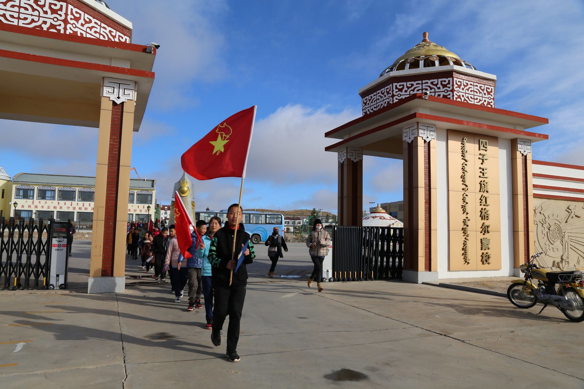 四子王旗红格尔蒙校