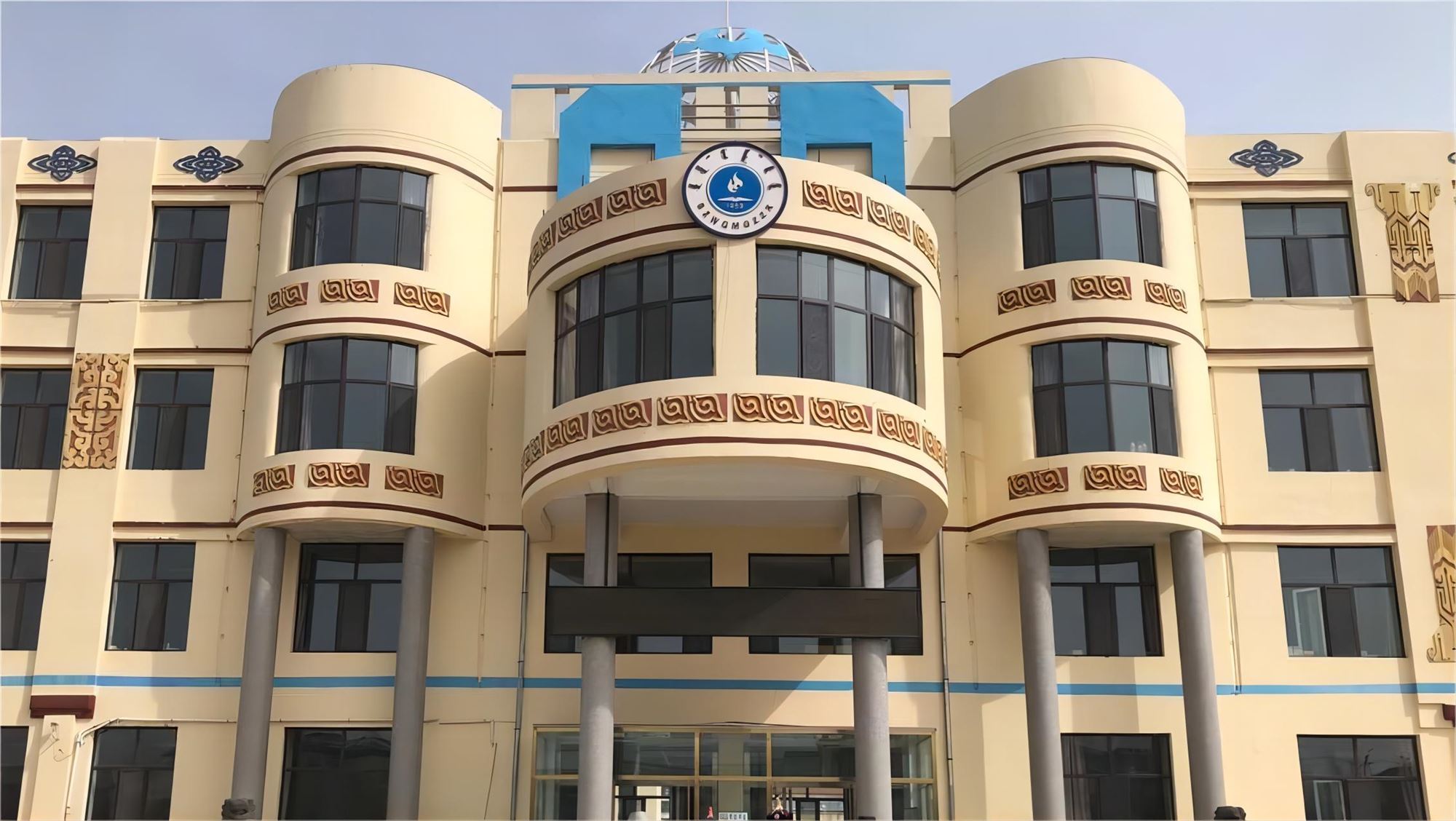 四子王旗蒙古族中学