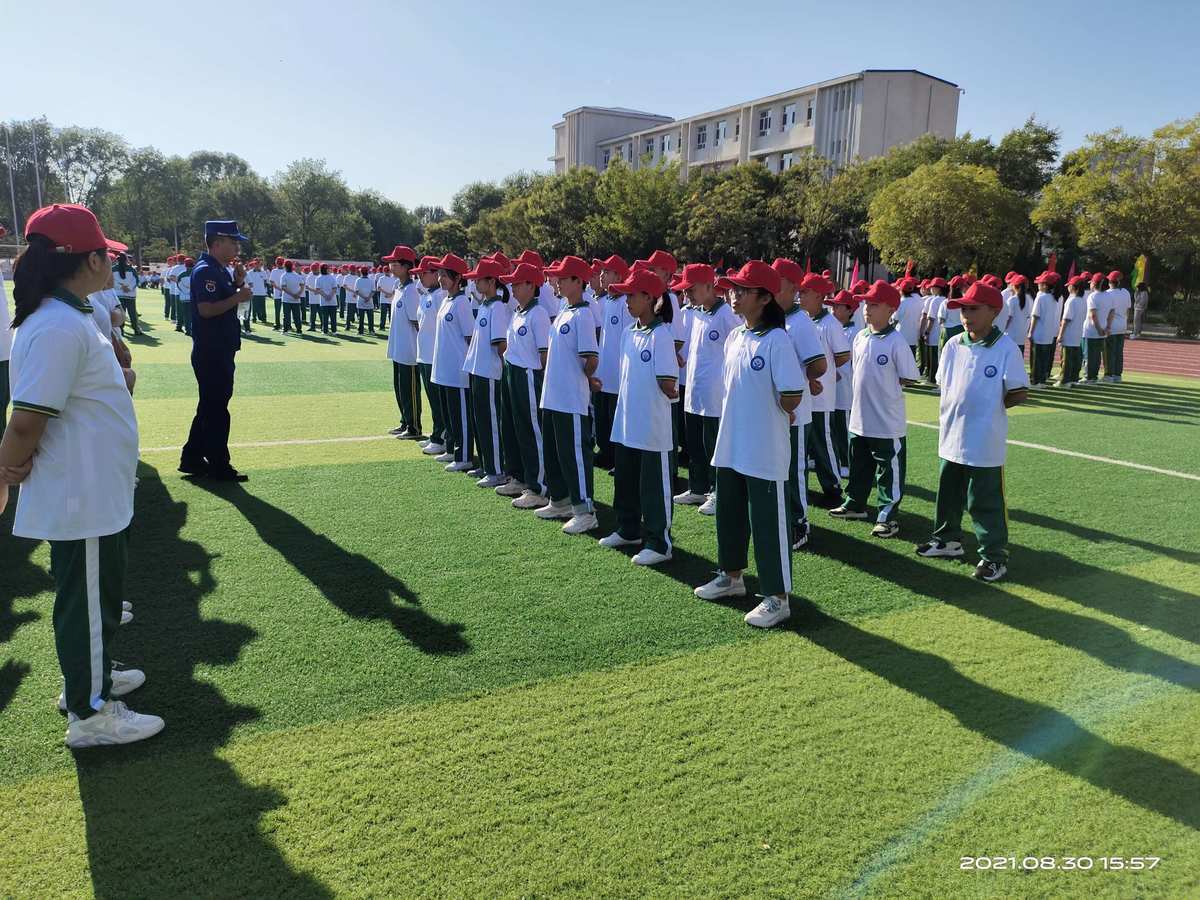 四子王旗第三中学