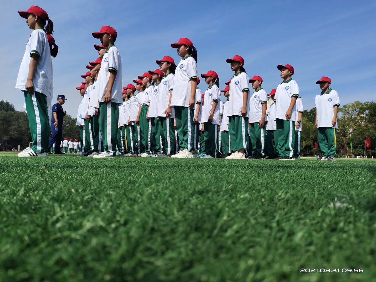 四子王旗第三中学